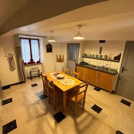 Chez Nath Et Oli בית נופש *